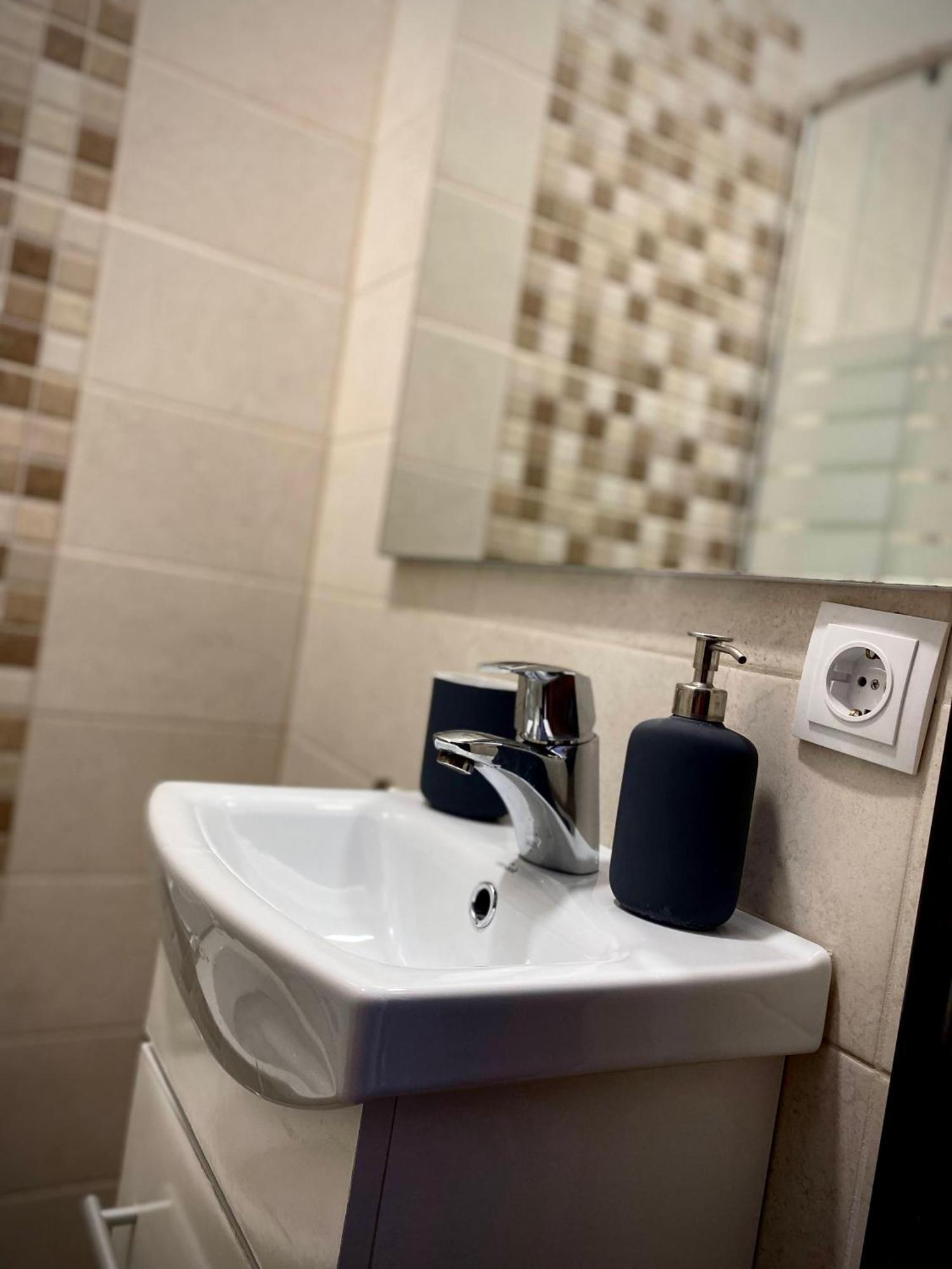 Ada'S Luxury Apartament&Studio - Old City 브라쇼브 외부 사진