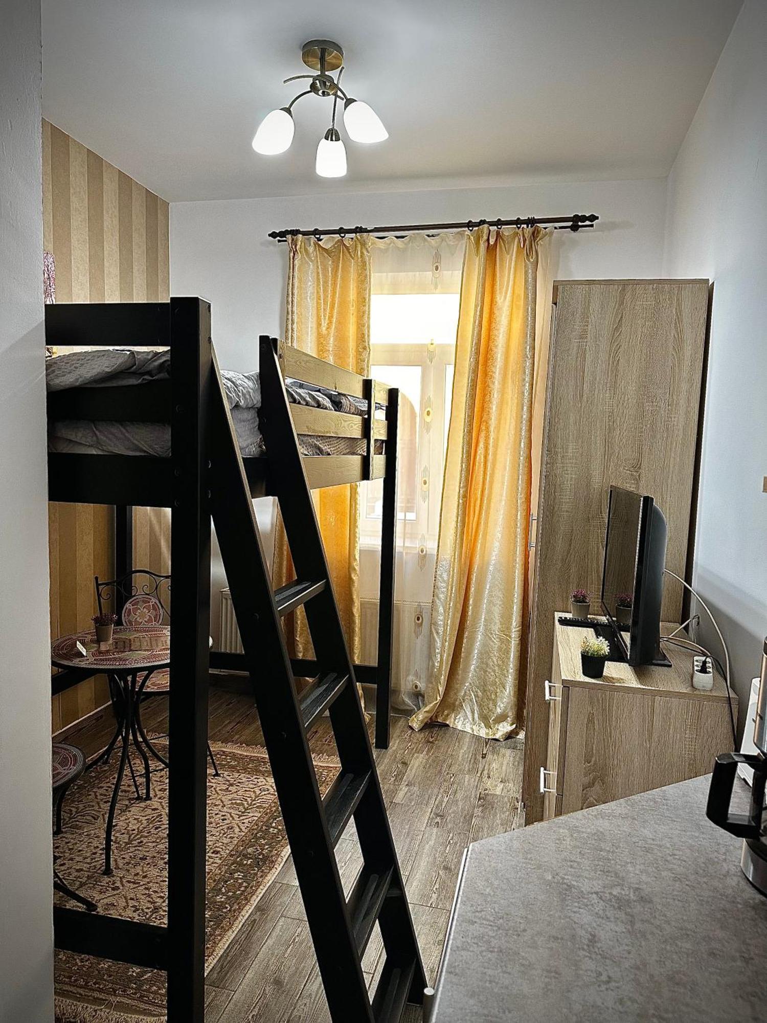 Ada'S Luxury Apartament&Studio - Old City 브라쇼브 외부 사진