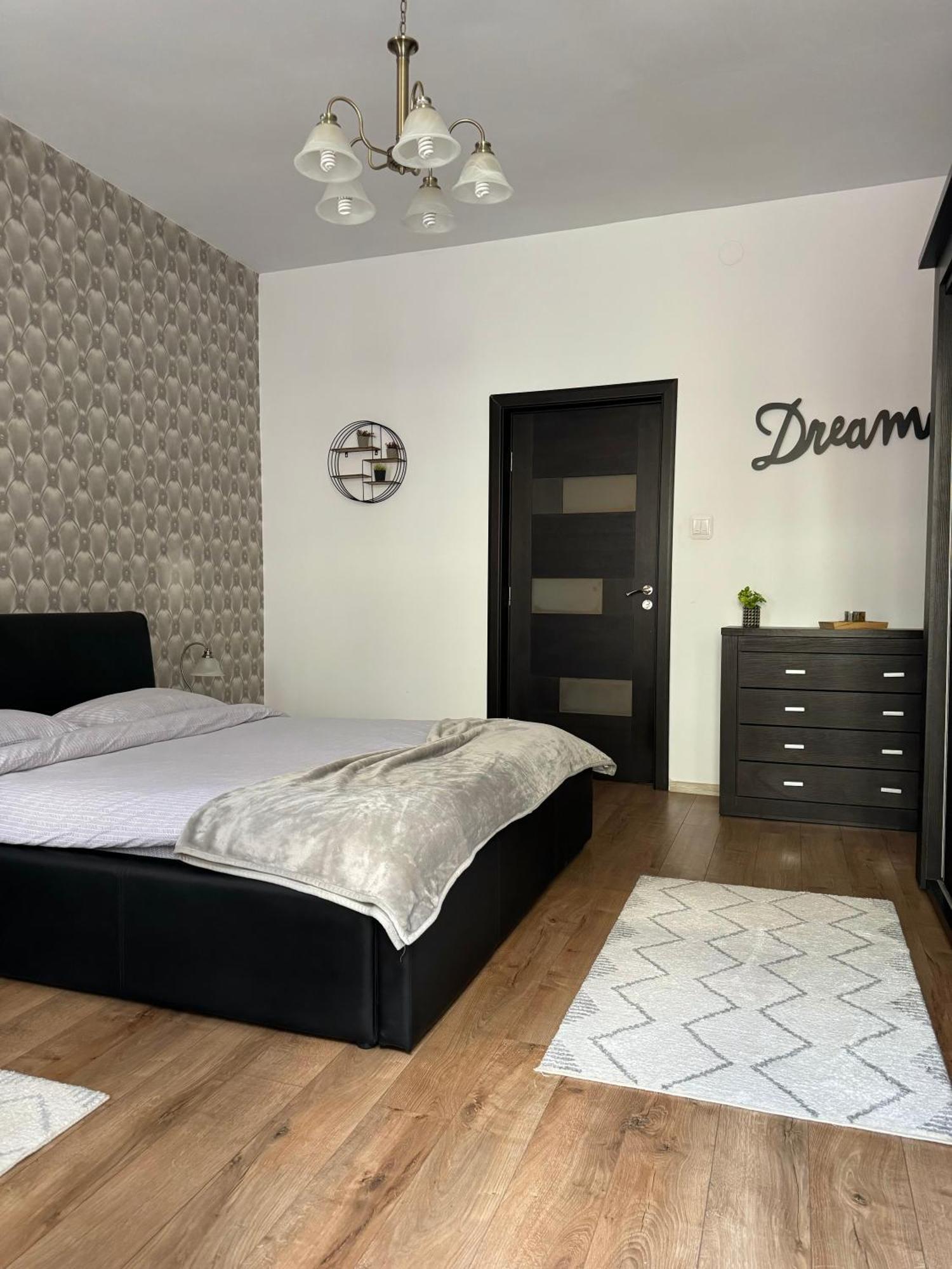 Ada'S Luxury Apartament&Studio - Old City 브라쇼브 외부 사진