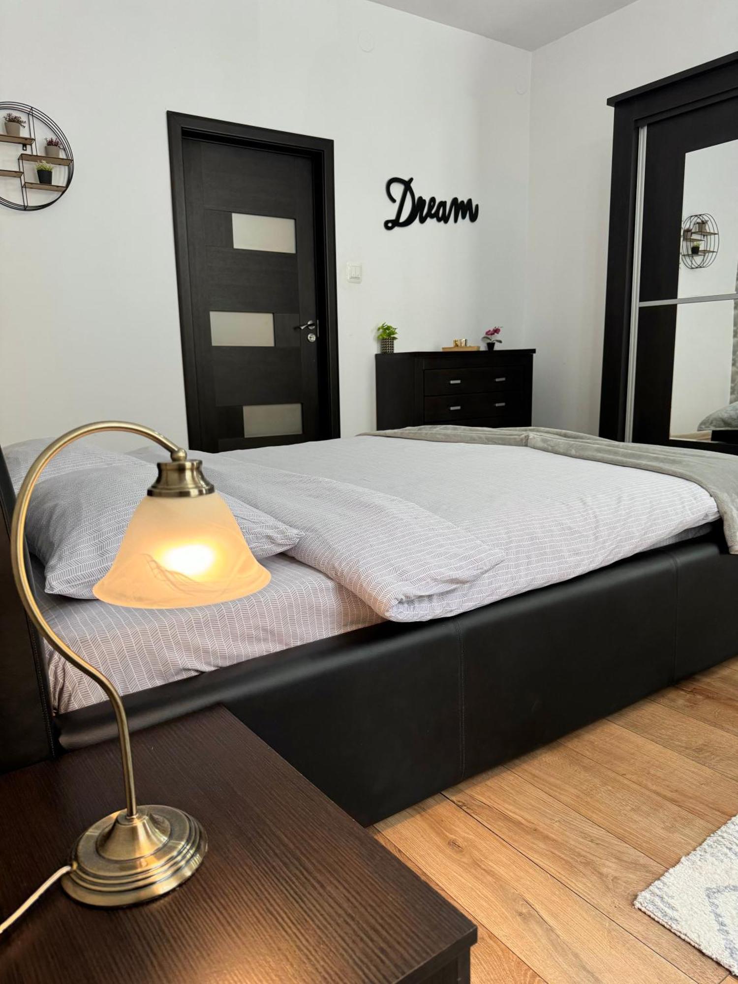 Ada'S Luxury Apartament&Studio - Old City 브라쇼브 외부 사진